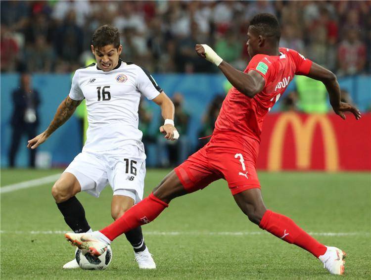 瑞士队在欧预赛中不敌意大利，遭遇失利(瑞士队在欧预赛中不敌意大利,遭遇失利的球员)